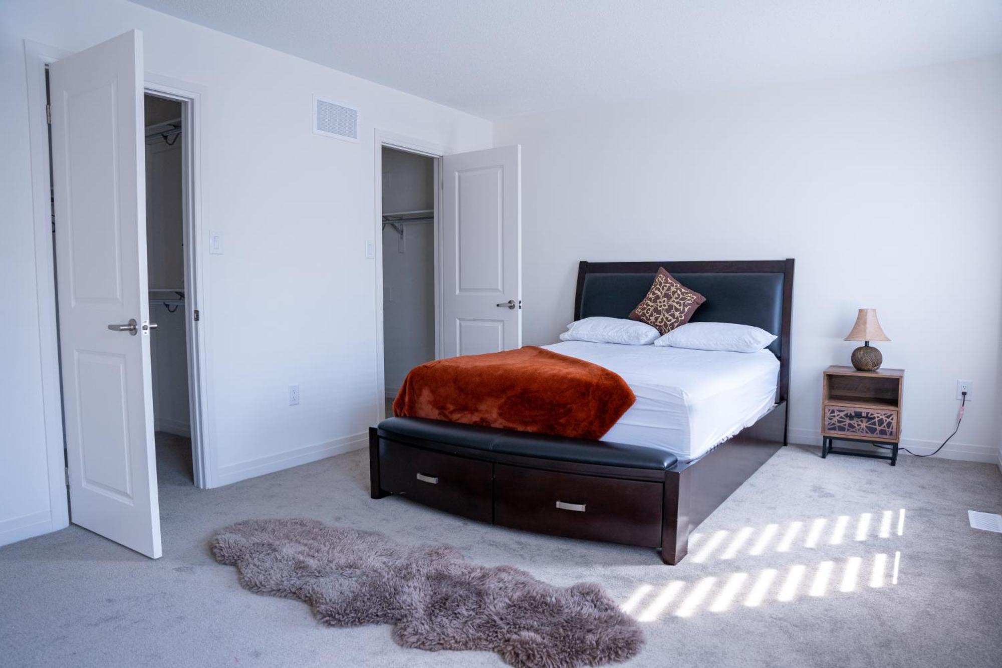 Modern 4Br House In Barrie! Villa Bagian luar foto